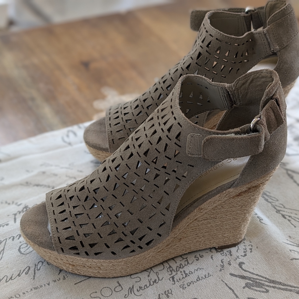 Marc Fisher Taupe Espadrille Wedge Sandals